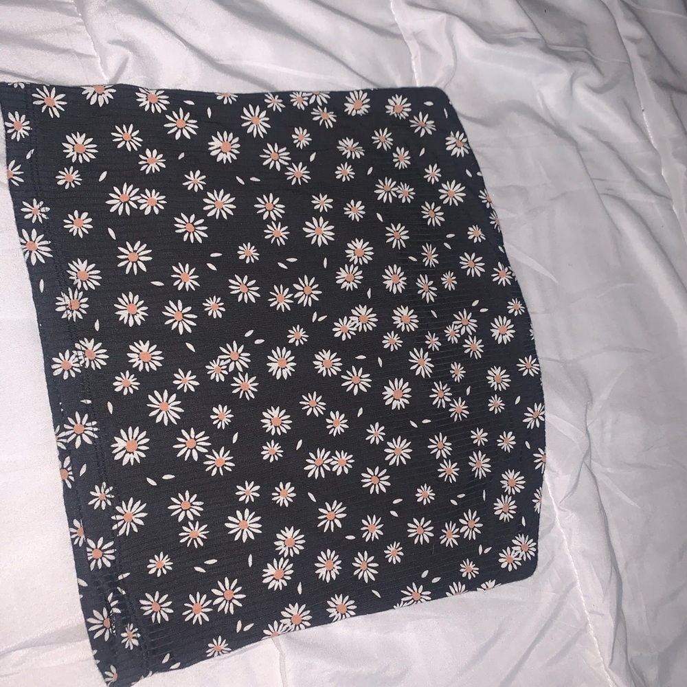 American Eagle Daisy Tube Top